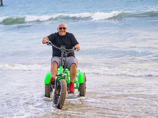 How Seniors Can Improve Their Fitness with an Electric Tricycle